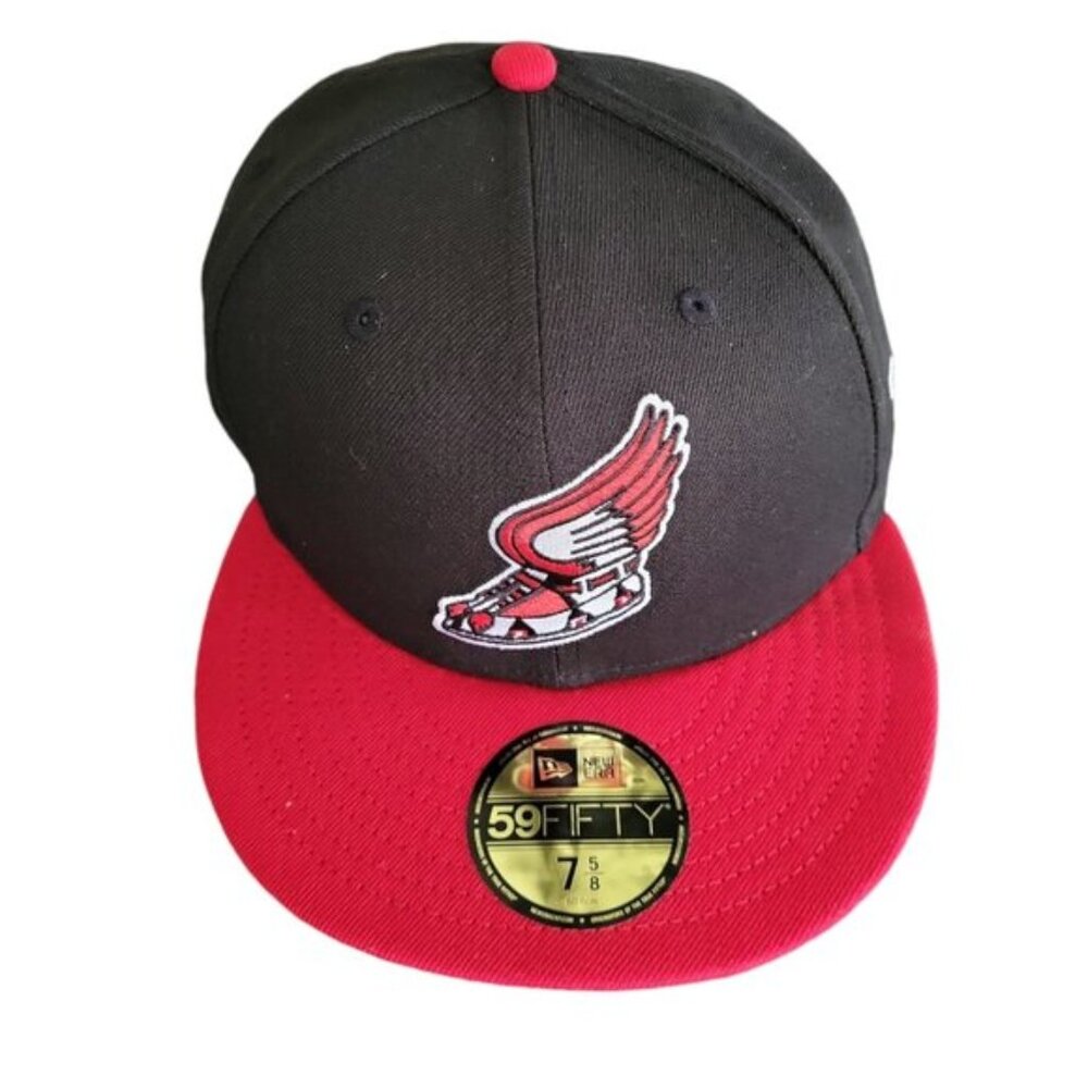 New Era Men's 59Fifty Fitted Hat 7 5/8 Black & Red Future.